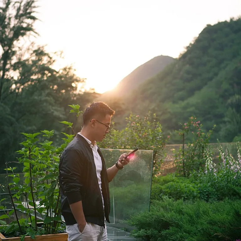 Addressing foul language in the workplace: a memo to all employees